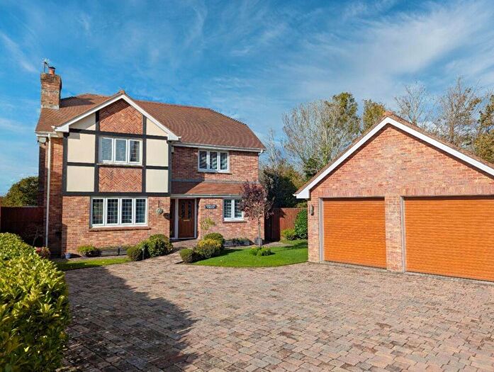 4 Bedroom House For Sale In Rushclose, Shanklin, PO37