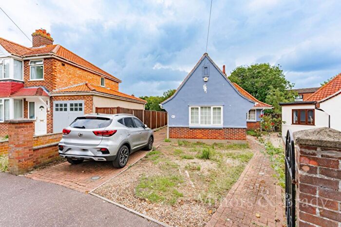 3 Bedroom Detached House For Sale In Glenmore Gardens, Norwich, NR3
