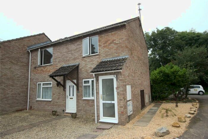 2 Bedroom Apartment To Rent In York Close, Stoke Gifford, Bristol, BS34