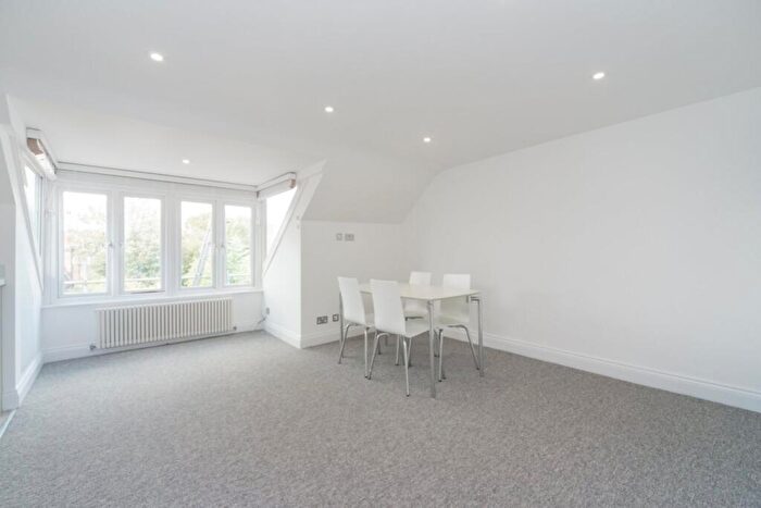 1 Bedroom Apartment For Sale In Sumatra Road, West Hampstead, London, NW6