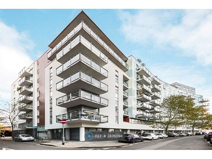 2 Bedroom Flat To Rent In Sun Passage, London, SE16