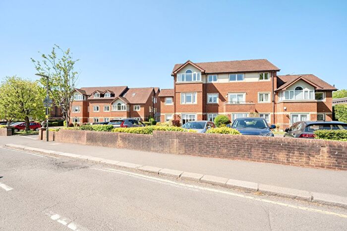 2 Bedroom Flat For Sale In Alma Road, Reigate, RH2