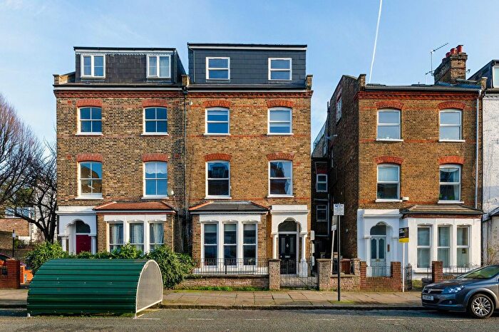 2 Bedroom Flat To Rent In Alexandra Grove, London, N4
