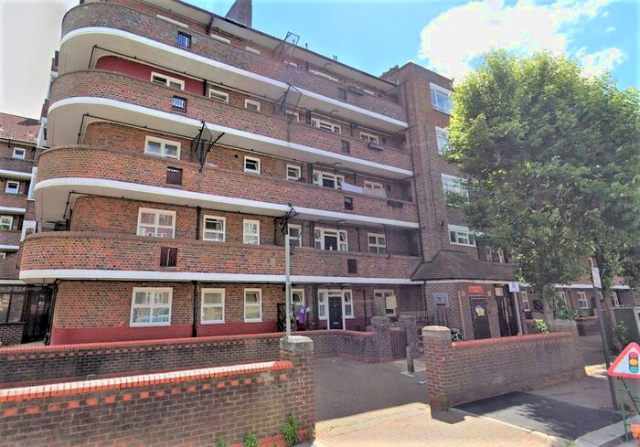 3 Bedroom Flat To Rent In Australia Road, White City, London, W12