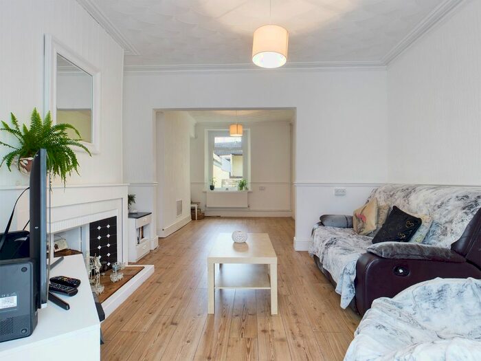 3 Bedroom Terraced House To Rent In Margarets Street, St Thomas, Swansea, SA1