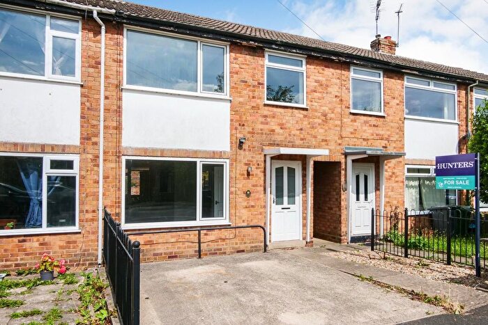 3 Bedroom Terraced House For Sale In Moorland Road, York, YO10