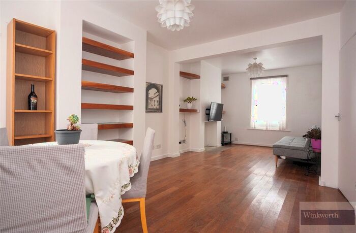 3 Bedroom Terraced House To Rent In Kilburn Lane, Queens Park, London, W10