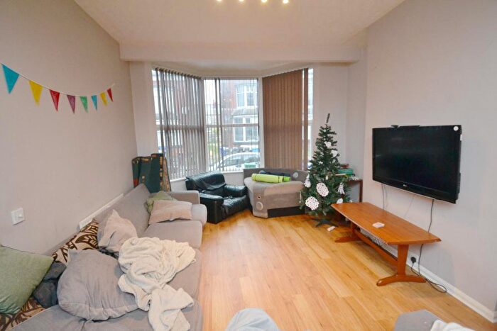 8 Bedroom Detached House To Rent In Curzon Avenue, Victoria Park, Manchester, M14