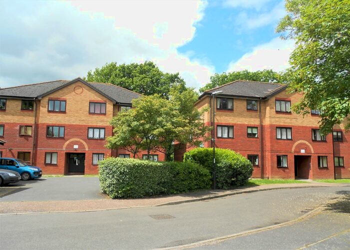 2 Bedroom Flat To Rent In St Georges Court, Longmere Road, Crawley RH10
