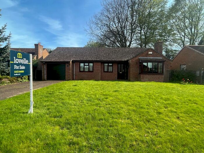 3 Bedroom Detached Bungalow For Sale In Rectory Close, Binbrook, LN8