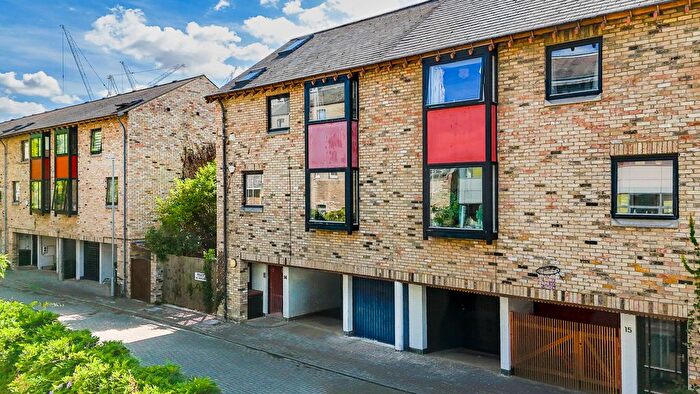 4 Bedroom Terraced House For Sale In Bateman Mews, Cambridge, CB2