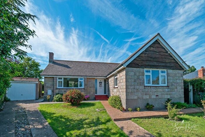 2 Bedroom Detached Bungalow For Sale In Downside Avenue, Niton, Ventnor, PO38