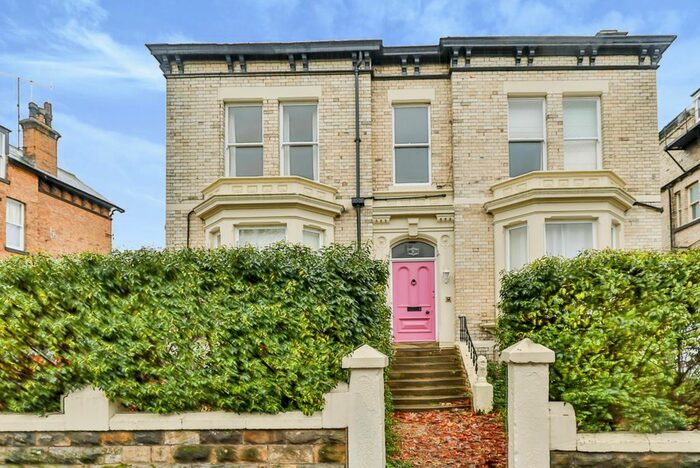 1 Bedroom Flat To Rent In Westbourne Road, Scarborough, North Yorkshire, YO11
