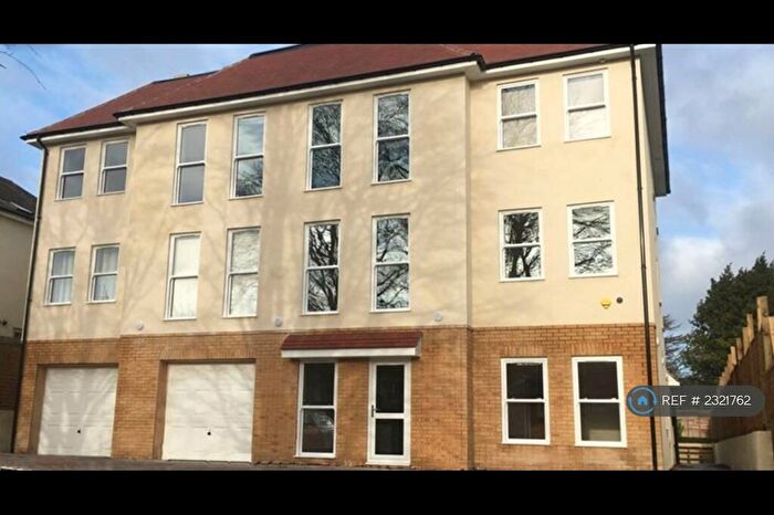 1 Bedroom Flat To Rent In Lawn Road, Southampton, SO17