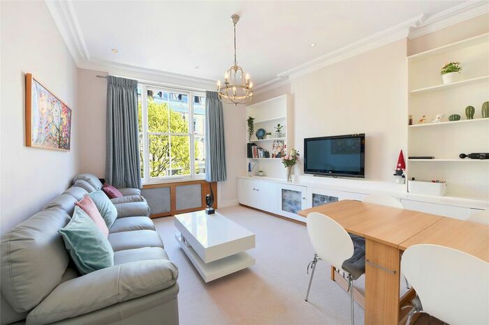 2 Bedroom Flat To Rent In Eardley Crescent, Earls Court, SW5