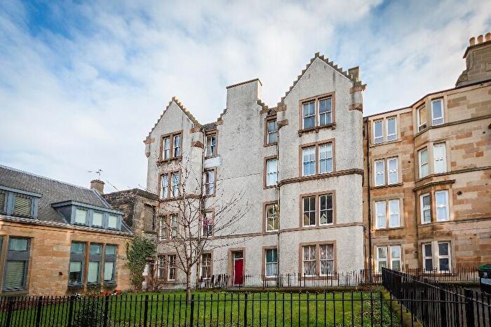 2 Bedroom Flat To Rent In Caledonian Crescent, Dalry, Edinburgh, EH11