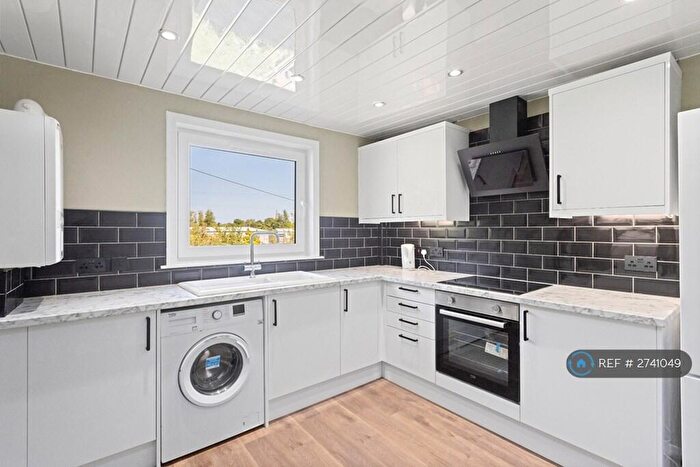 2 Bedroom Flat To Rent In Christian Crescent, Edinburgh, EH15