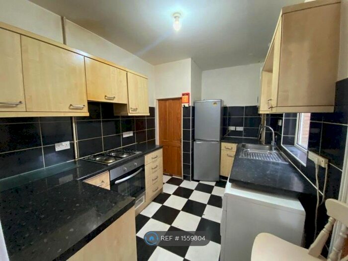3 Bedroom Semi-Detached House To Rent In Totteridge Avenue, High Wycombe, HP13