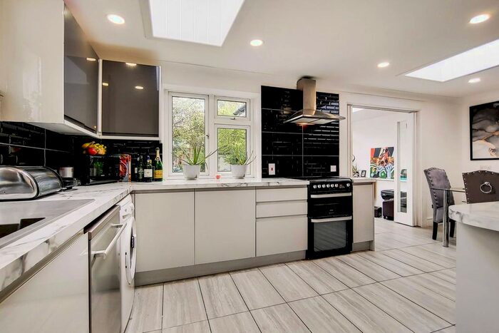 3 Bedroom Semi-Detached House To Rent In Risingholme Road, Harrow, HA3