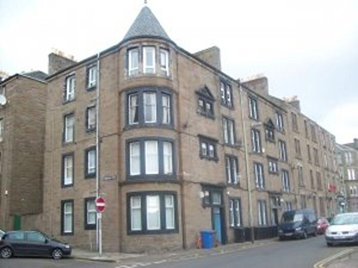 2 Bedroom Flat To Rent In Gl West Lyon Street, Dundee, DD4