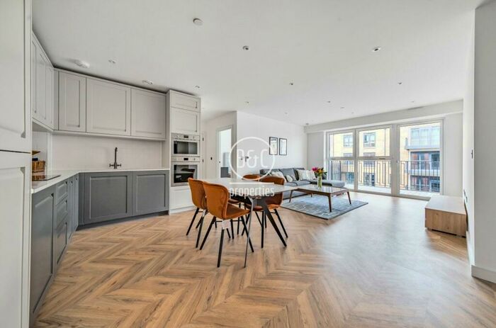 2 Bedroom Apartment To Rent In Brook Street, Royal Exchange, Kingston Upon Thames, KT1