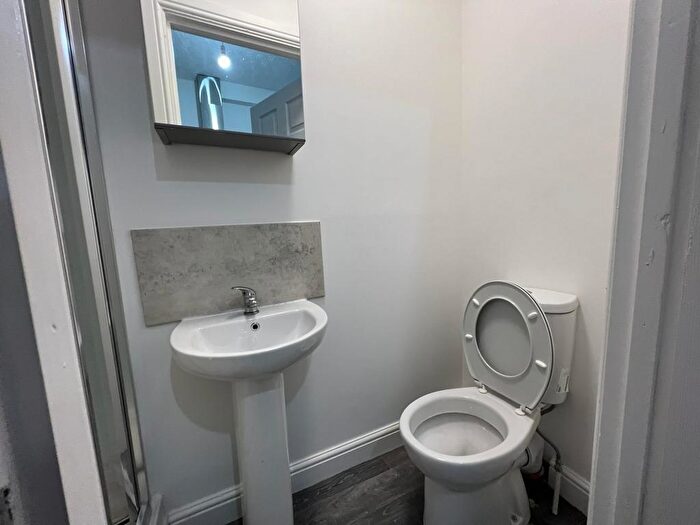 Studio To Rent In Alfreton Road, Nottingham, Nottinghamshire, NG7