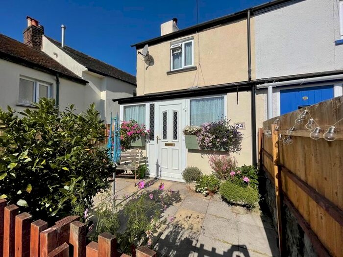 1 Bedroom End Of Terrace House To Rent In Clifford Street, Chudleigh, Newton Abbot, TQ13