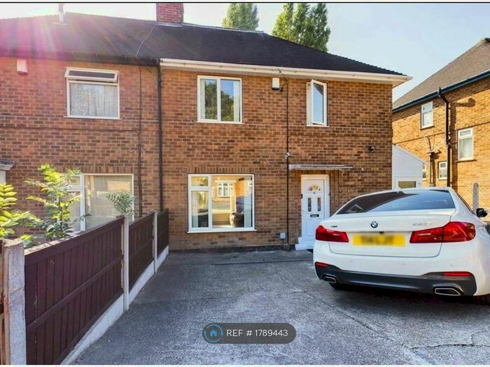 3 Bedroom Semi-Detached House To Rent In Fernwood Crescent, Nottingham, NG8
