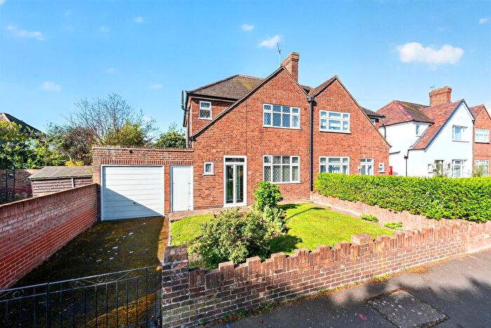 3 Bedroom Semi-detached House For Sale In Lebanon Avenue, Hanworth, TW13
