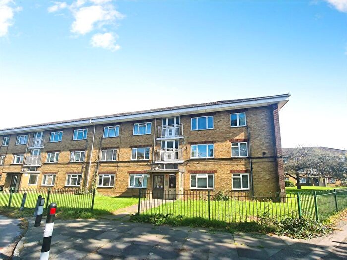 2 Bedroom Flat To Rent In Green Park Road, Southampton, Hampshire, SO16