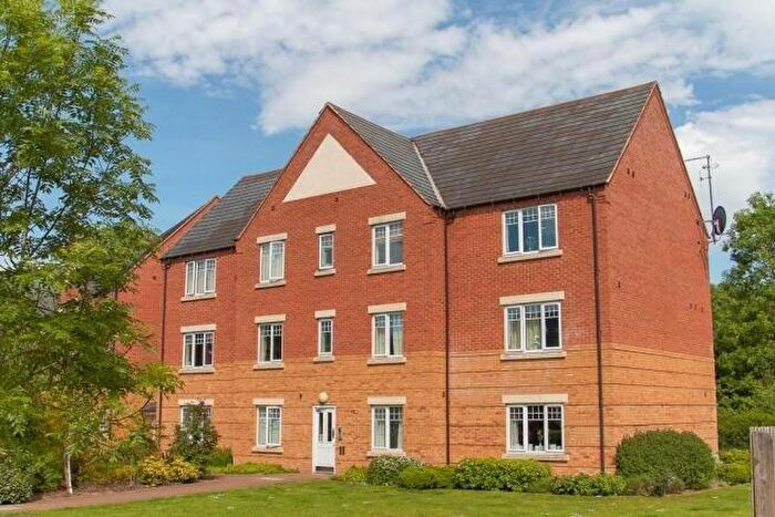 2 Bedroom Flat To Rent In Hedgerow Close, Redditch, Worcestershire, B98