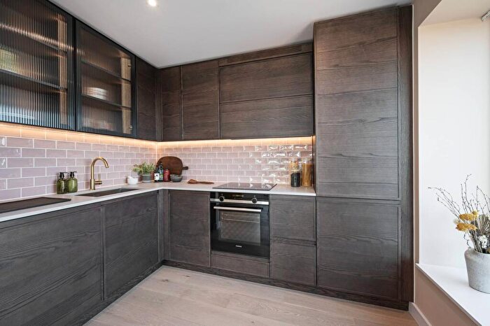 1 Bedroom Flat For Sale In Riverscape, Royal Docks, E16