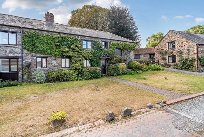 3 Bedroom Semi Detached House For Sale In Sticklepath Court, Tawstock, Barnstaple, EX31