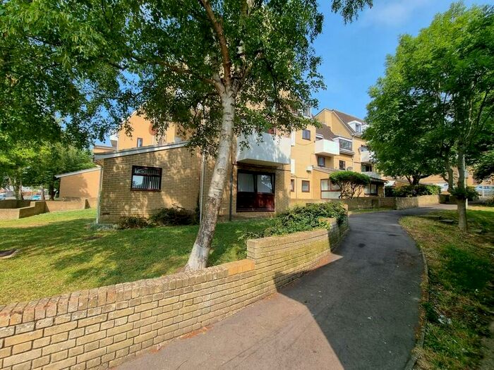 2 Bedroom Maisonette To Rent In Frogmore, Fareham, PO14