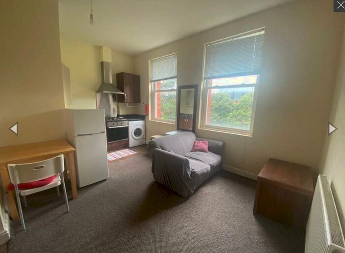 1 Bedroom Flat To Rent In Clarendon Road, Woodhouse, Leeds, LS2