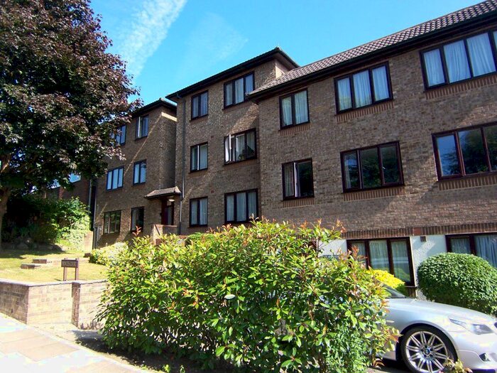 1 Bedroom Flat To Rent In Dukes Avenue, New Malden, KT3