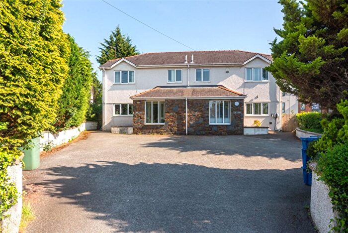3 Bedroom Semi-Detached House For Sale In Penrhosgarnedd, Bangor, Gwynedd, LL57