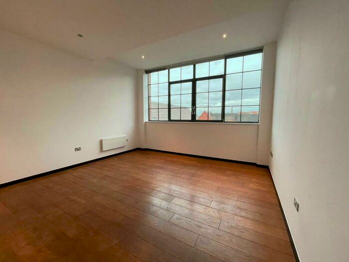 1 Bedroom Apartment To Rent In Abbey Park Road, Leicester, LE4