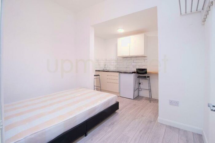Studio To Rent In Camden High Street, NW1