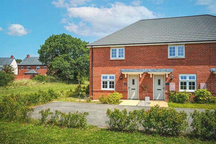 2 Bedroom Town House For Sale In Agrimony Place, Mickleover, Derby, DE3