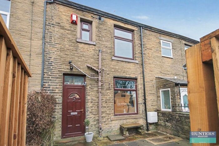 1 Bedroom Terraced House For Sale In Victoria Street Queensbury, Bradford, BD13