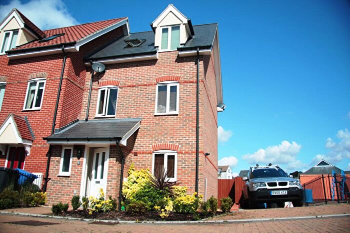 3 Bedroom End Of Terrace House To Rent In Ingelow Gardens, Ipswich, Suffolk, IP4