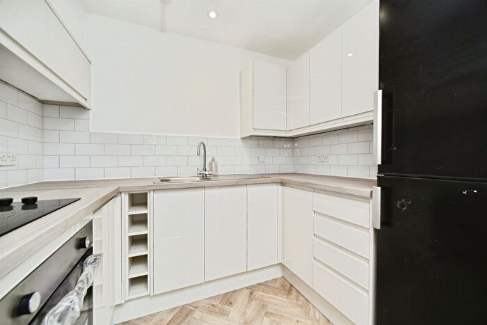 1 Bedroom Flat For Sale In Eastern Road, Brighton, BN2