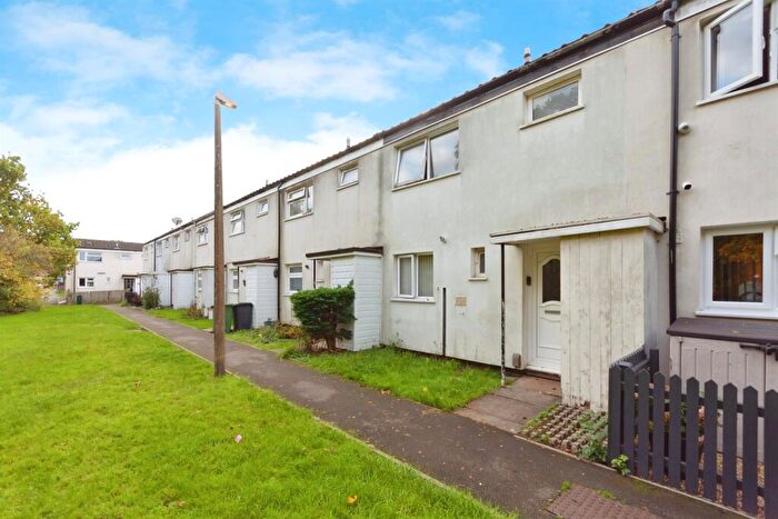 3 Bedroom Terraced House For Sale In Longdon Close, Redditch, B98