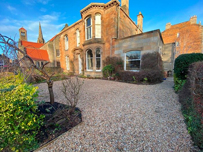 2 Bedroom Maisonette To Rent In Chamberlain Road, Morningside, Edinburgh, EH10