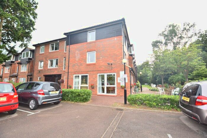 1 Bedroom Flat To Rent In Homecedars House, Elstree Road, Bushey Heath, Bushey, Hertfordshire, WD23
