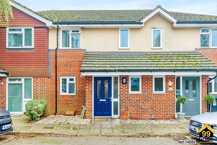 2 Bedroom Terraced House For Sale In Bourne Mews, Surrey, RH9