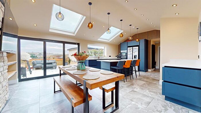 4 Bedroom Detached Bungalow For Sale In Morley Terrace, Radstock, BA3