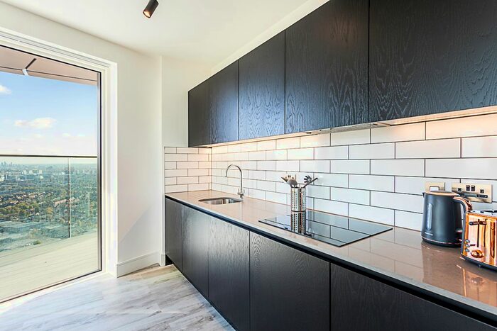 2 Bedroom Flat To Rent In Icon Tower, Portal Way, North Acton, London, W3