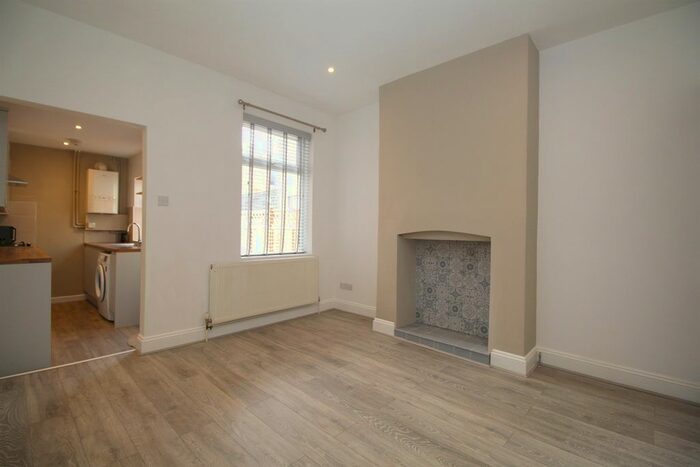 2 Bedroom Terraced House To Rent In Clarence Street, Loughborough, LE11